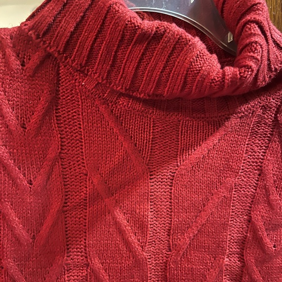 Turtle neck sweater vest - Picture 4 of 5